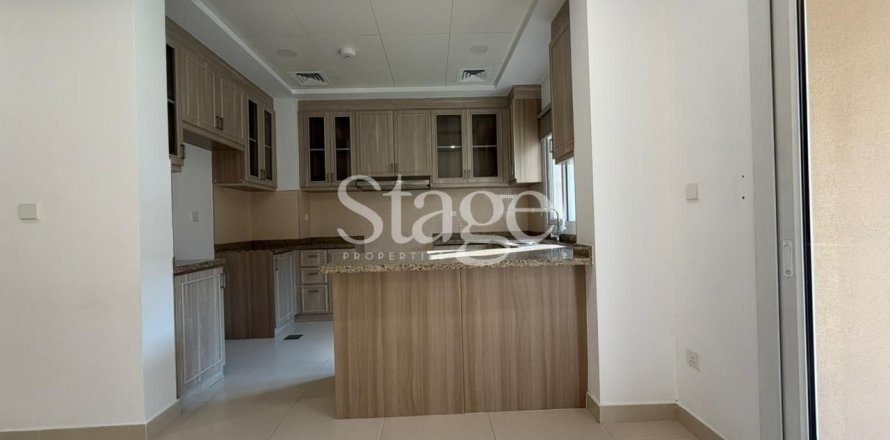2 bedrooms Villa in Bella Casa, UAE No. 185654