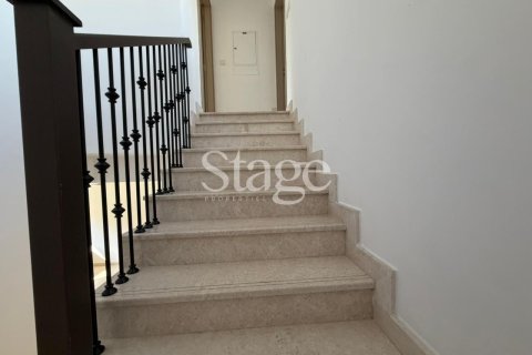2 bedrooms Villa in Bella Casa, UAE No. 185654 7