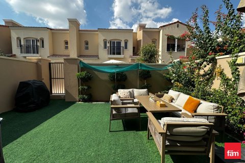 Таунхаус с 2 спальнями в Дубай, ОАЭ №141478