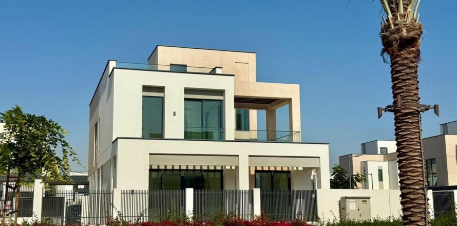 Villa de 4 dormitorios en Dubai, UAE No. 135721