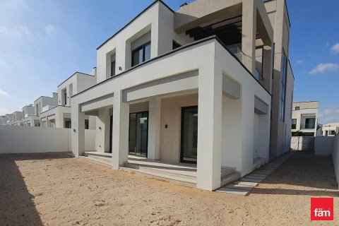 Villa de 4 dormitorios en Dubai, UAE No. 135721 3