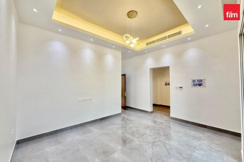 Villa de 6 dormitorios  No. 87399 13