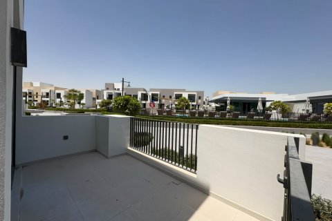 4 bedrooms Townhouse in Dubai, UAE No. 187035 5