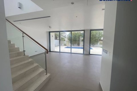Villa de 5 dormitorios  No. 114795 7