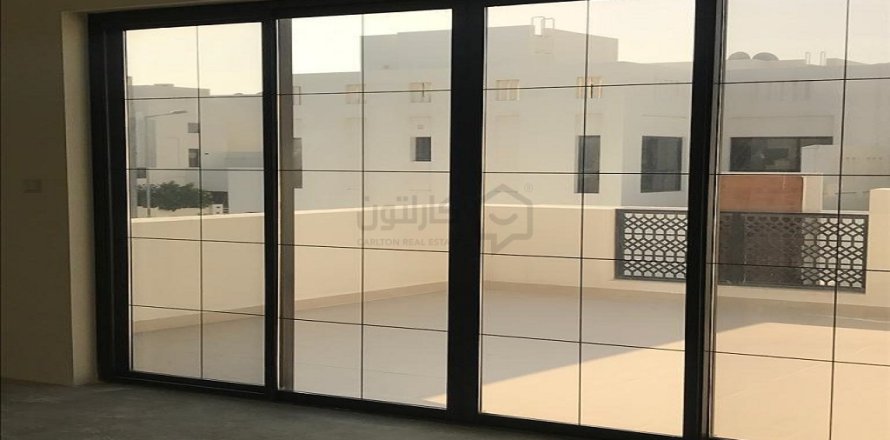 Villa de 4 chambres à Diyar Al Muharraq, Bahrain No. 109409