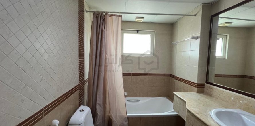 2 bedrooms Apartment in Muharraq, Bahrain No. 109410