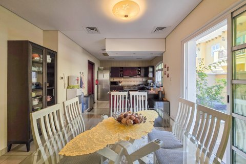 3 bedrooms Townhouse in Dubai Sports City, UAE No. 146873 5