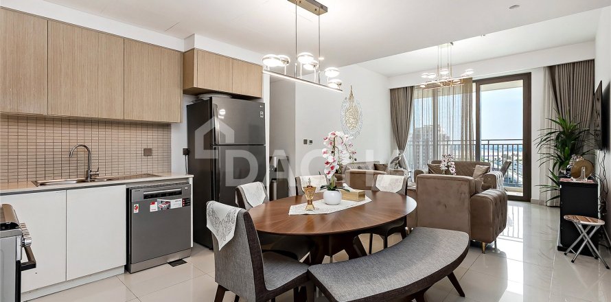 Apartment de 2 dormitorios en 17 Icon Bay, UAE No. 164769
