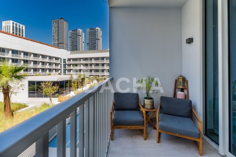 Apartment de 2 dormitorios en District 10, UAE No. 164768 28