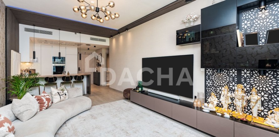 Apartment de 2 dormitorios en District 10, UAE No. 164768