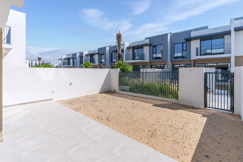 Таунхаус с 3 спальнями в The Valley, ОАЭ №144686 9