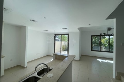 Таунхаус с 3 спальнями в Town Square, ОАЭ №144687 9