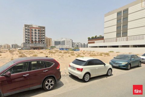 Land de 2420.8m² à International City, UAE No. 140313 7