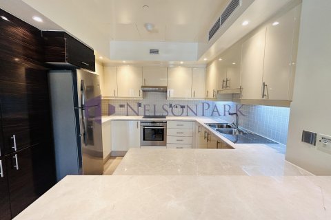 3 bedrooms Apartment in Doha, Qatar No. 58307 7