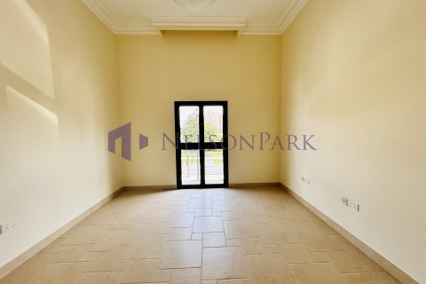 3 bedrooms Apartment in Doha, Qatar No. 58307 8