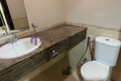 2 bedrooms Apartment in Doha, Qatar No. 58334 8