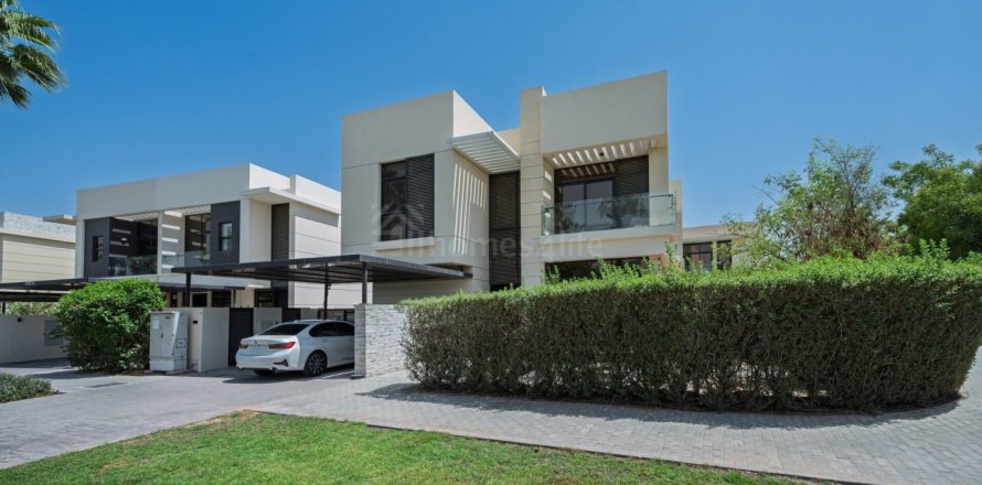 6 bedrooms Villa in DAMAC Hills (Akoya by DAMAC), UAE No. 143088