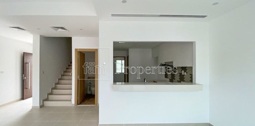 Townhouse de 3 dormitorios No. 115302