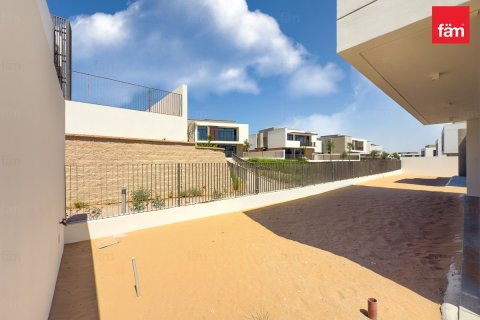 Villa de 5 dormitorios  No. 115301 3