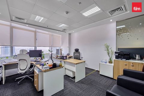 1128.4m² Commercial property No. 132126 16