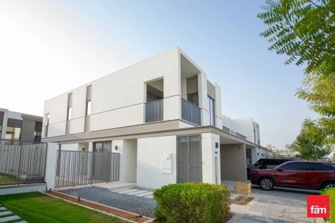 4 bedrooms Townhouse  No. 132127 2