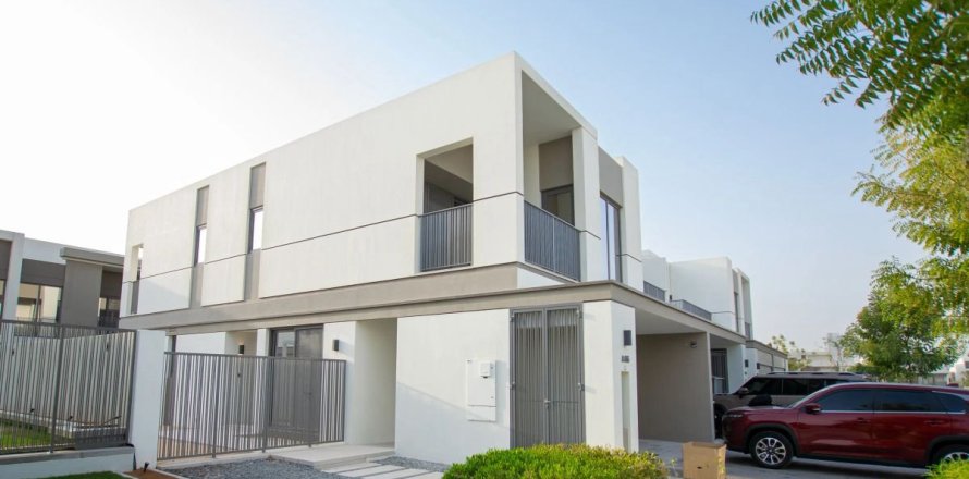 4 bedrooms Townhouse  No. 132127