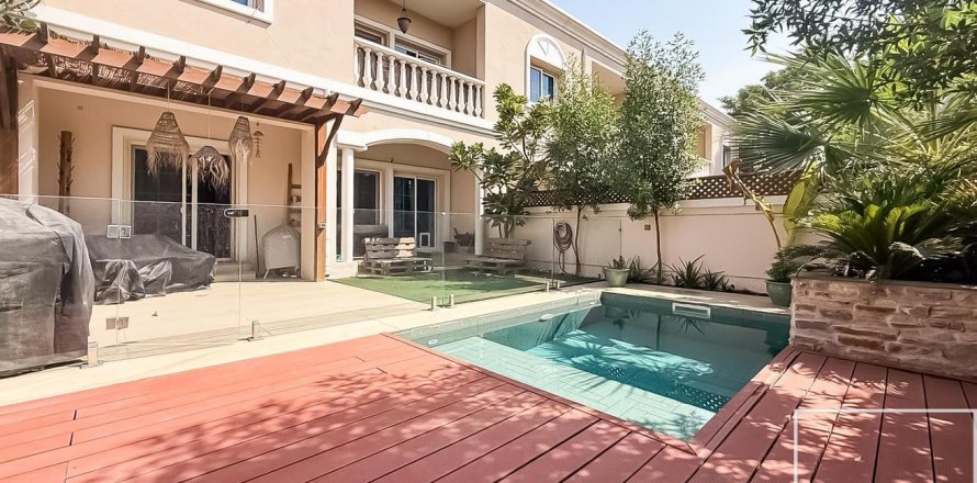 3 bedrooms Townhouse  No. 118212