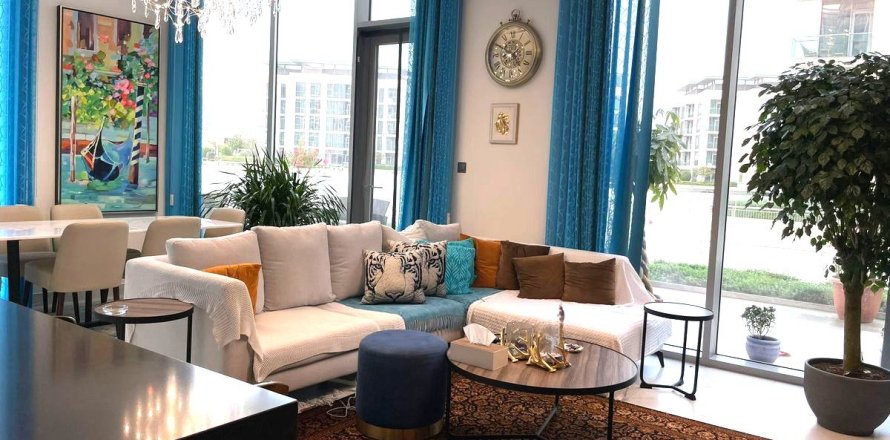 3 bedrooms Apartment in Dubai, UAE No. 163892