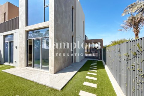 Villa de 4 dormitorios en Joy, UAE No. 143237 15