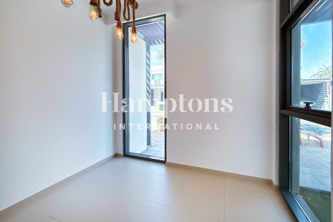 Villa de 4 dormitorios en Joy, UAE No. 143237 16