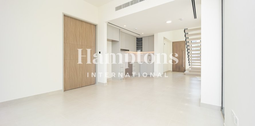 Villa de 4 dormitorios en The Valley, UAE No. 143234