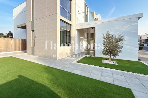 Villa de 4 dormitorios en Ruba, UAE No. 143236 9