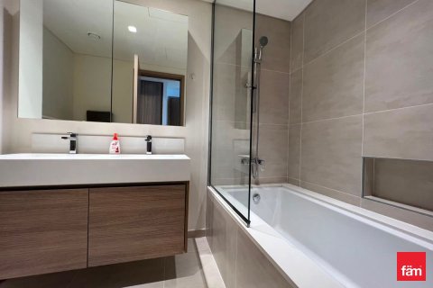 2 bedrooms Apartment in Dubai, UAE No. 166333 8