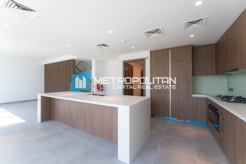 Townhouse de 3 dormitorios en  Yas Island, UAE No. 143896 7