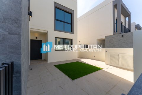 Townhouse de 3 dormitorios en  Yas Island, UAE No. 143896 24