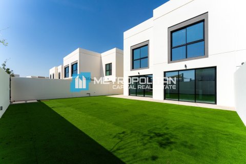 Townhouse de 3 dormitorios en  Yas Island, UAE No. 143896 4
