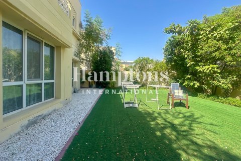 5 bedrooms Villa in Meadows 1, UAE No. 161597 9