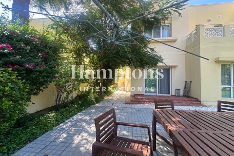 5 bedrooms Villa in Meadows 1, UAE No. 161597 3