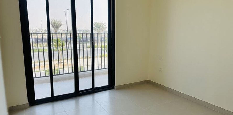3 bedrooms Townhouse in EMAAR South, UAE No. 168273