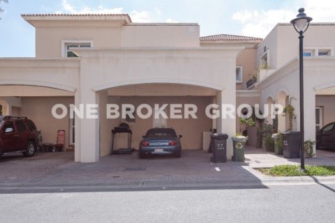 2 bedrooms Villa in Arabian Ranches, UAE No. 1721 2