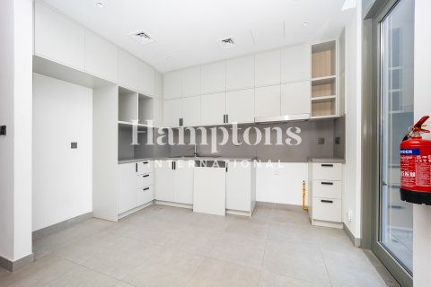 3 bedrooms Townhouse in Ruba, UAE No. 165874 16