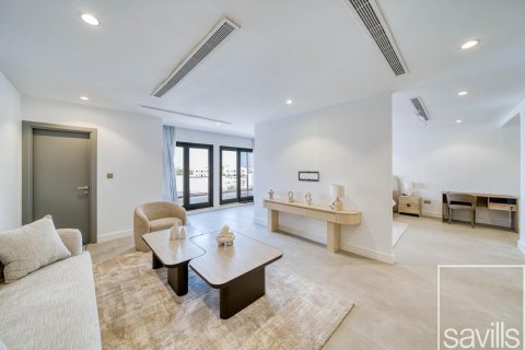6 bedrooms Villa in Garden Homes, UAE No. 194286 29