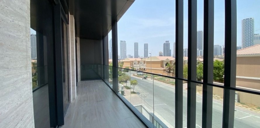 2 bedrooms Apartment in Dubai, UAE No. 185161