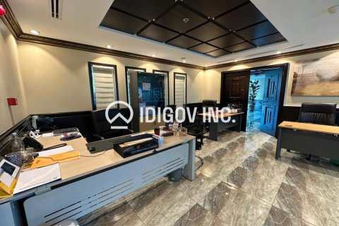 180m² Office in Business Bay, UAE No. 144862 18
