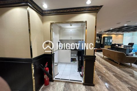 180m² Office in Business Bay, UAE No. 144862 3