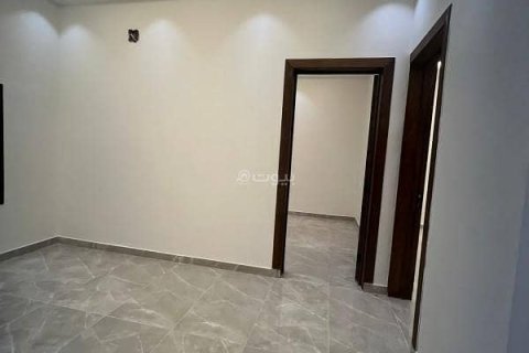 Villa de 4 dormitorios en Riyadh, Saudi Arabia No. 99588 7