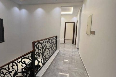 Villa de 4 dormitorios en Riyadh, Saudi Arabia No. 99588 6