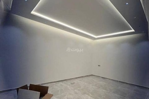 Villa de 4 dormitorios en Riyadh, Saudi Arabia No. 99588 16