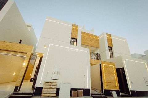 Вилла с 5 спальнями в Эр-Рияд, Саудовская Аравия №99584 1