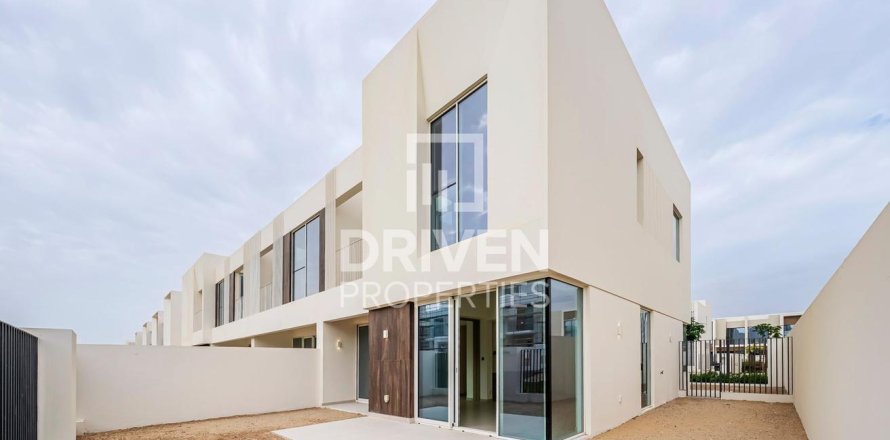 Townhouse de 4 chambres à The Valley, UAE No. 202216